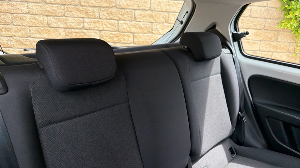 Volkswagen Up 1.0 65PS Up 5dr Petrol Hatchback - Image 16