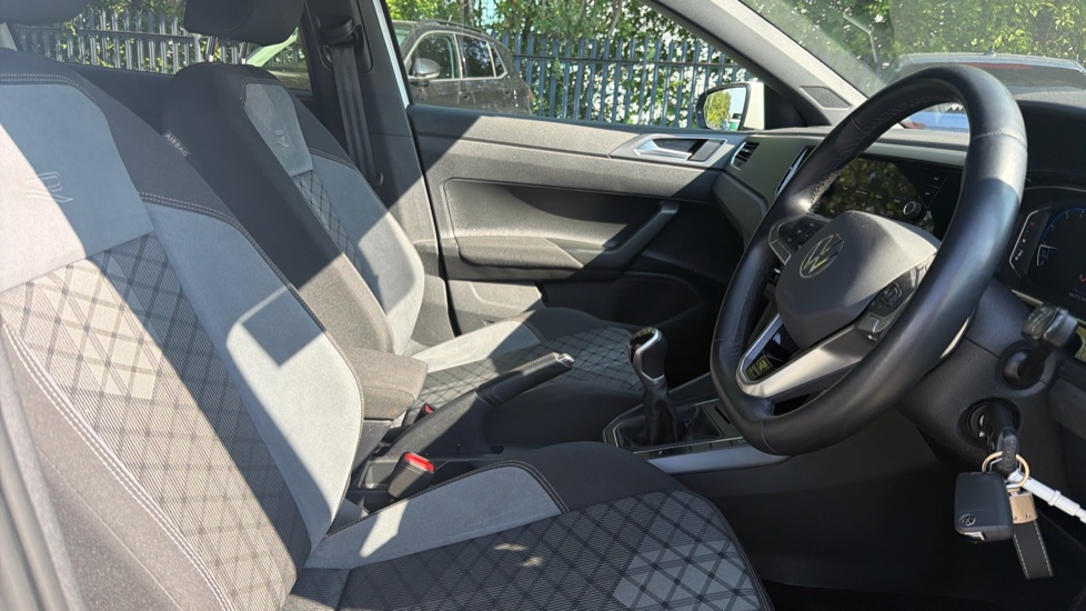 Volkswagen Polo 1.0 TSI R-Line 5dr Petrol Hatchback - Image 15
