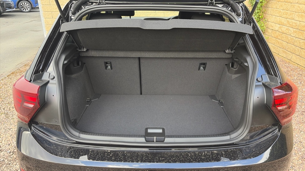 Volkswagen Polo 1.0 TSI R-Line 5dr Petrol Hatchback - Image 20