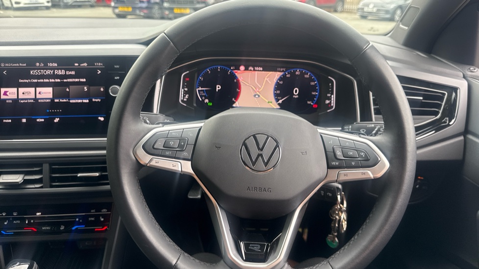 Volkswagen Polo 1.0 TSI 115 Black Edition 5dr DSG Petrol Hatchback - Image 10