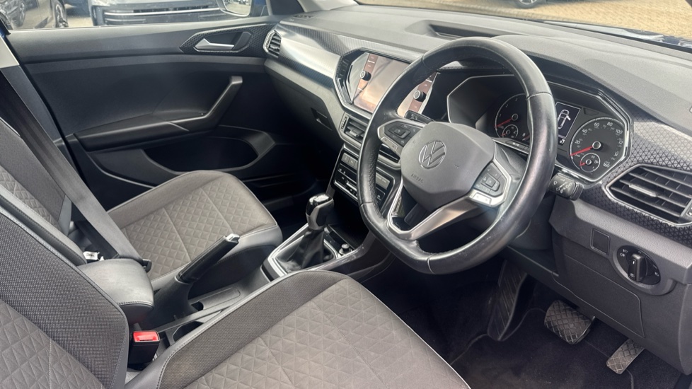 Volkswagen T-Cross 1.0 TSI 110 SEL 5dr DSG Petrol Estate - Image 6