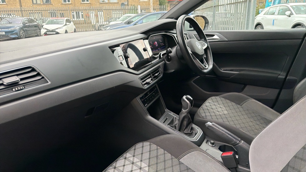 Volkswagen Taigo 1.0 TSI 110 R-Line 5dr Petrol Hatchback - Image 2