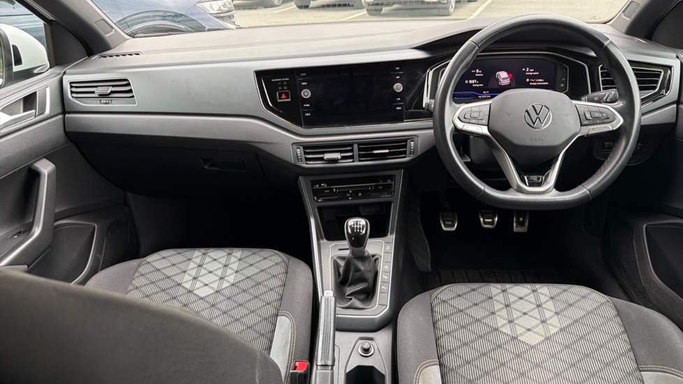 Volkswagen Taigo 1.0 TSI 110 R-Line 5dr Petrol Hatchback - Image 9