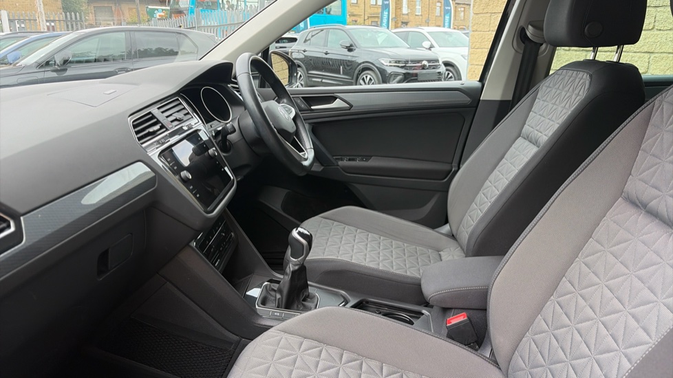 Volkswagen Tiguan 1.5 TSI Life 5dr Petrol Estate - Image 2