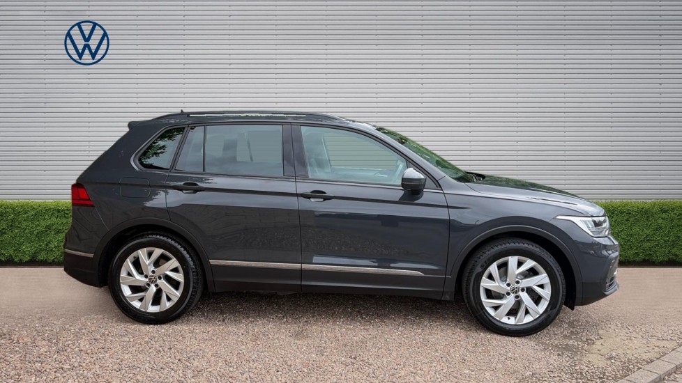 Volkswagen Tiguan 1.5 TSI Life 5dr Petrol Estate - Image 4