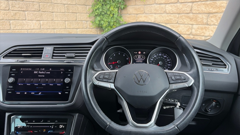 Volkswagen Tiguan 1.5 TSI Life 5dr Petrol Estate - Image 10