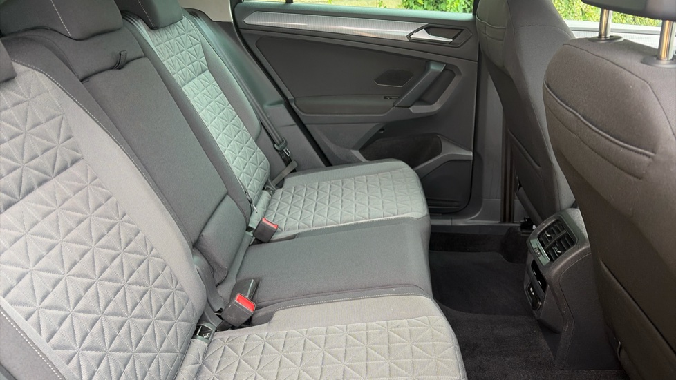 Volkswagen Tiguan 1.5 TSI Life 5dr Petrol Estate - Image 16