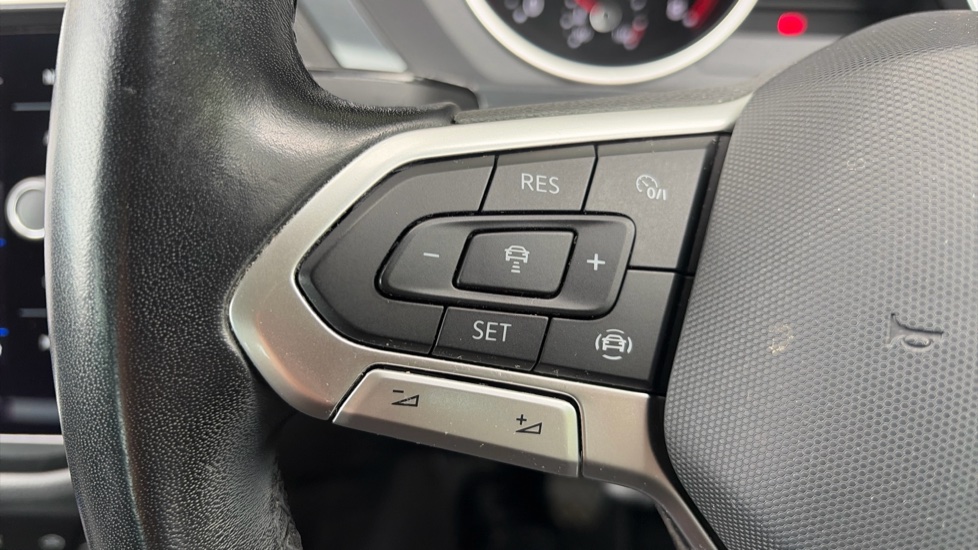 Volkswagen Tiguan 1.5 TSI Life 5dr Petrol Estate - Image 17