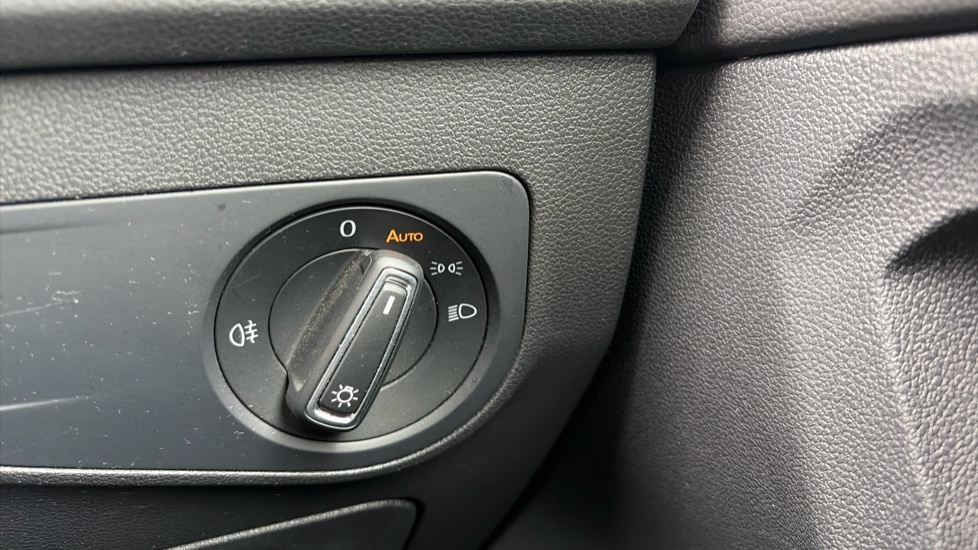 Volkswagen Tiguan 1.5 TSI Life 5dr Petrol Estate - Image 23