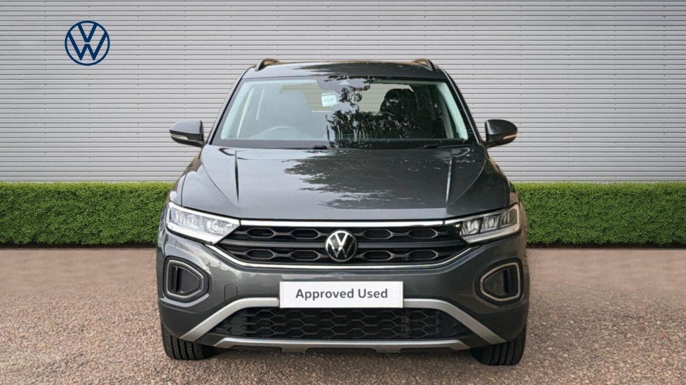 Volkswagen T-Roc 1.5 TSI Life 5dr Petrol Hatchback - Image 7