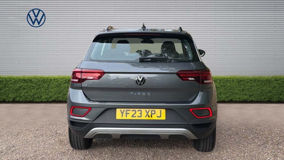 Volkswagen T-Roc 1.5 TSI Life 5dr Petrol Hatchback - Image 8