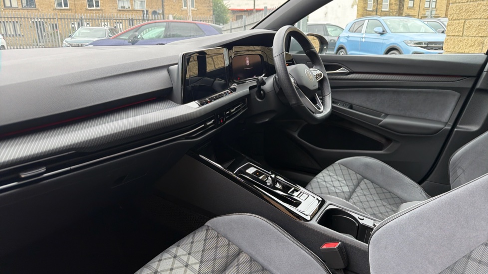 Volkswagen Golf 1.5 eTSI 150 R-Line 5dr DSG Petrol Hatchback - Image 2