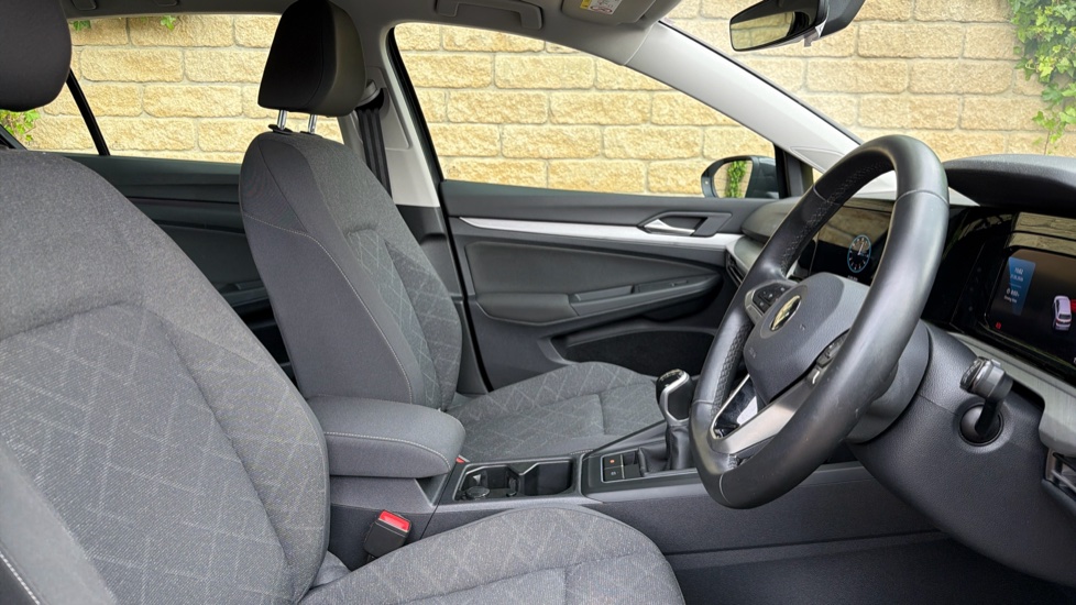 Volkswagen Golf 1.5 TSI 150 Life 5dr Petrol Hatchback - Image 15