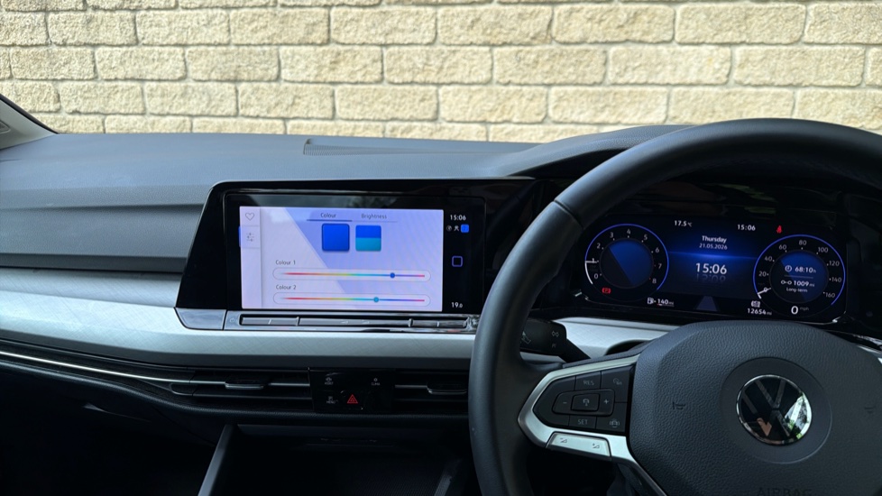 Volkswagen Golf 1.5 TSI 150 Life 5dr Petrol Hatchback - Image 31