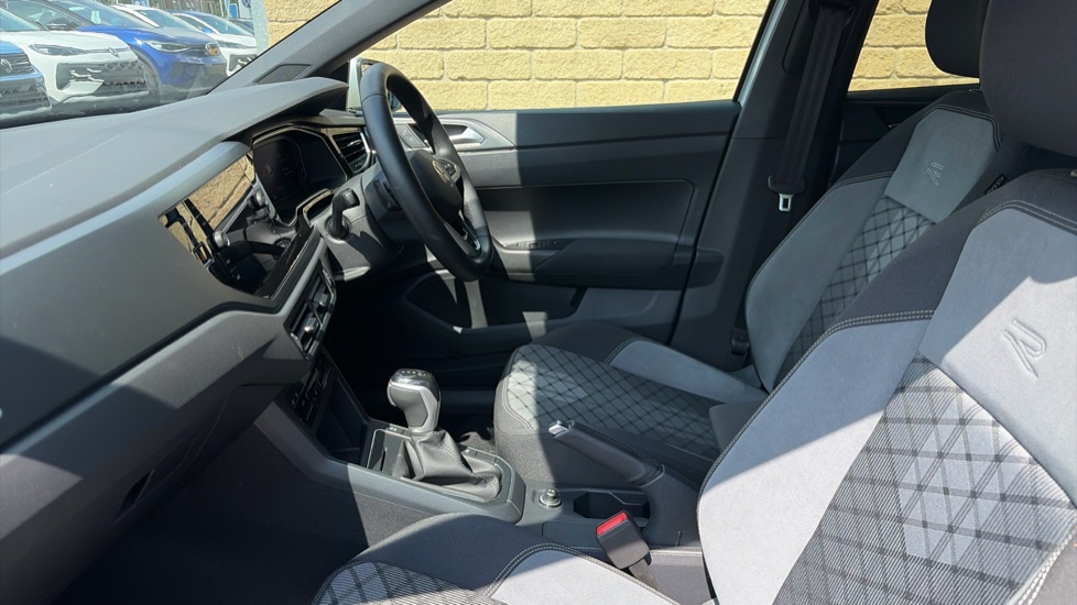 Volkswagen Polo 1.0 TSI R-Line 5dr DSG Petrol Hatchback - Image 2