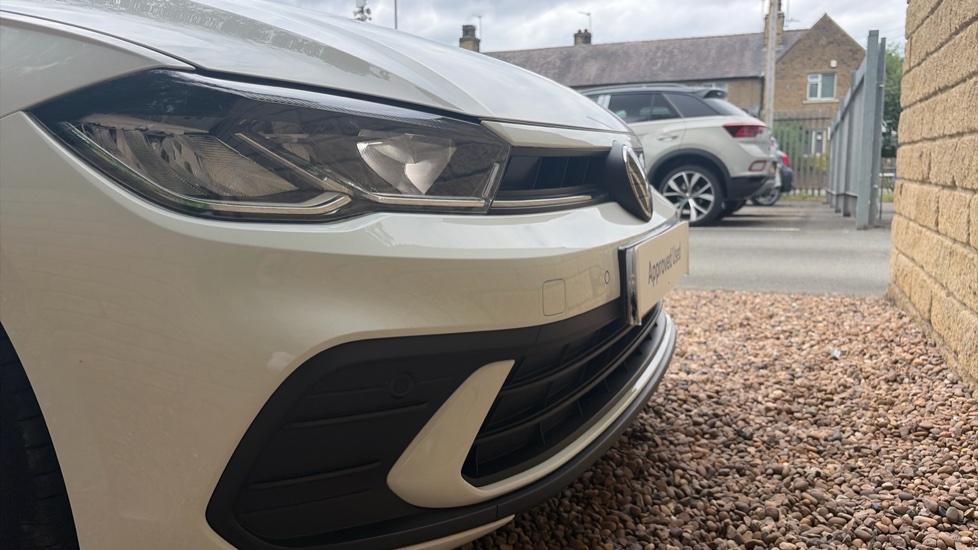 Volkswagen Polo 1.0 TSI Life 5dr Petrol Hatchback - Image 40