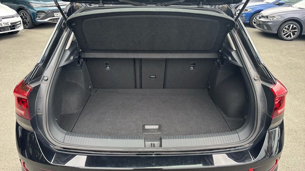 Volkswagen T-Roc 1.5 TSI Life 5dr Petrol Hatchback - Image 20