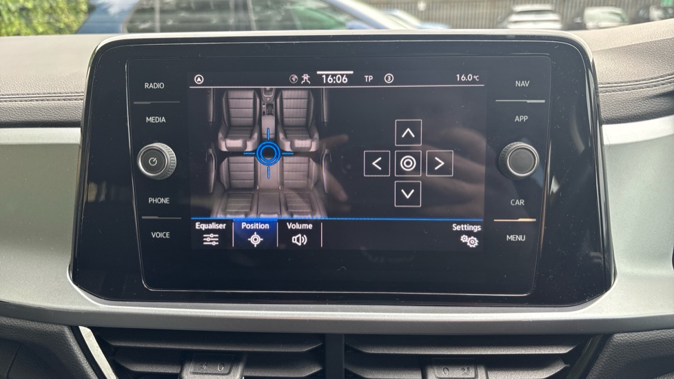 Volkswagen T-Roc 1.5 TSI Life 5dr Petrol Hatchback - Image 41