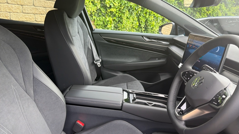 Volkswagen ID.7 210kW Match Pro Plus 77kWh 5dr Auto Electric Estate - Image 15