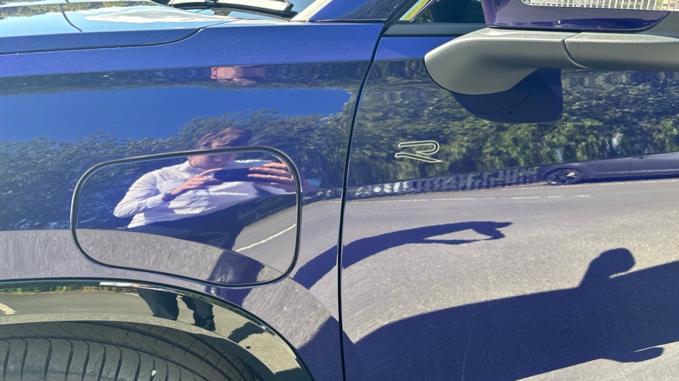 Volkswagen Tayron 1.5 TSI eHybrid R-Line 5dr DSG6 Estate - Image 26