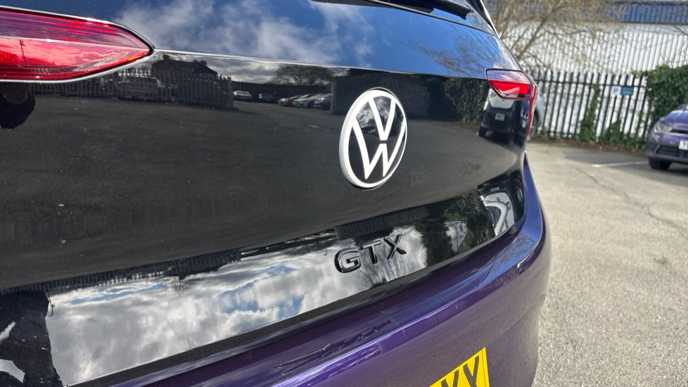 Volkswagen ID.3 240kW GTX Fire/Ice 79kWh 5dr Auto Electric Hatchback - Image 25