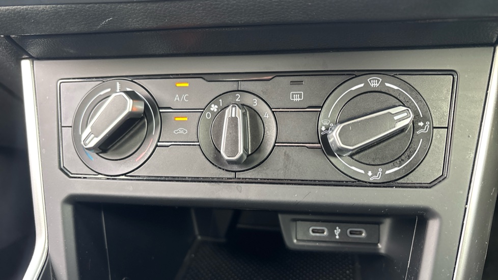 Volkswagen Polo 1.0 TSI Life 5dr Petrol Hatchback - Image 23