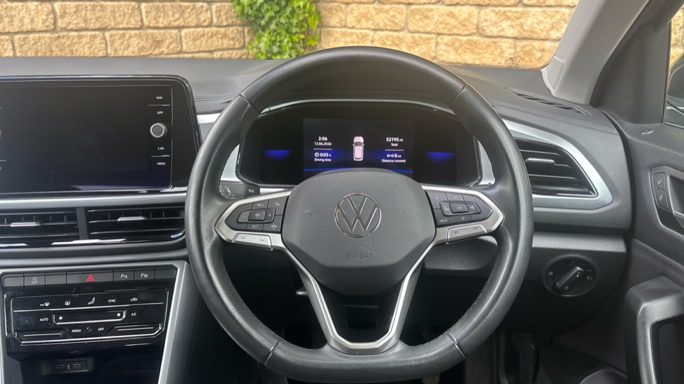Volkswagen T-Roc 1.5 TSI Life 5dr Petrol Hatchback - Image 10