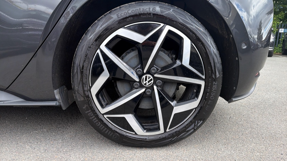 Volkswagen ID.3 150kW Family Pro Performance 58kWh 5dr Auto Electric Hatchback - Image 23