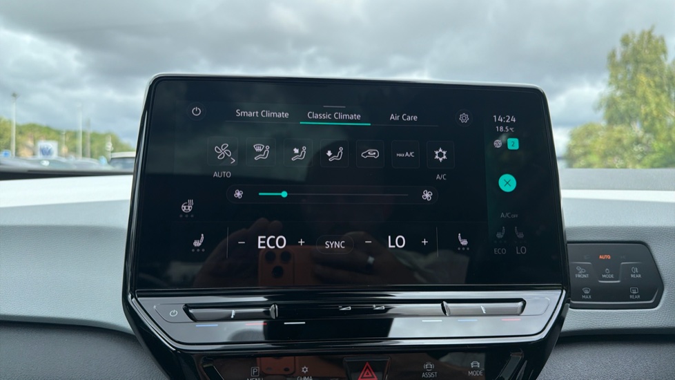 Volkswagen ID.3 150kW Family Pro Performance 58kWh 5dr Auto Electric Hatchback - Image 36