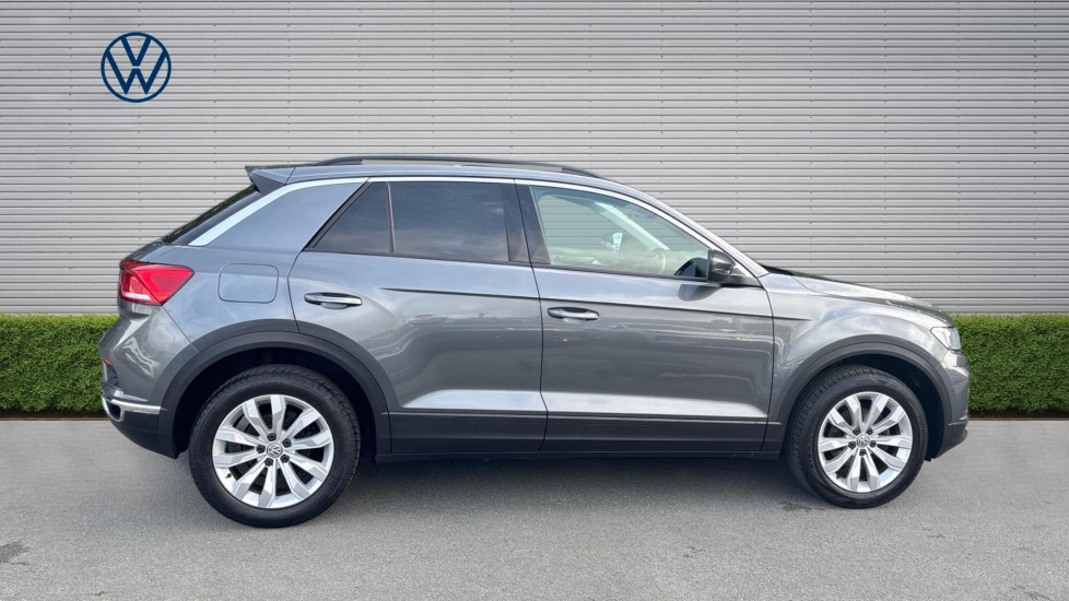 Volkswagen T-Roc 1.0 TSI SE 5dr Petrol Hatchback - Image 4