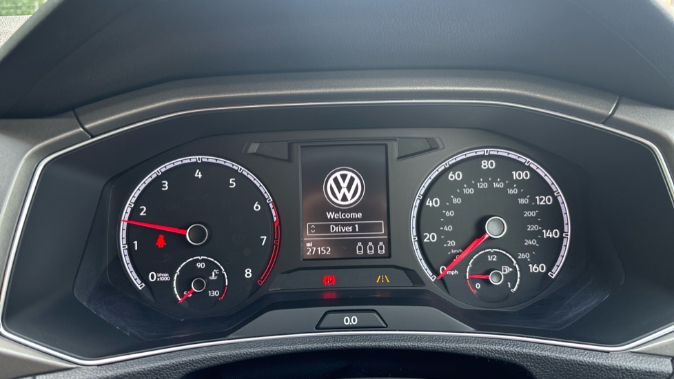 Volkswagen T-Roc 1.0 TSI SE 5dr Petrol Hatchback - Image 11