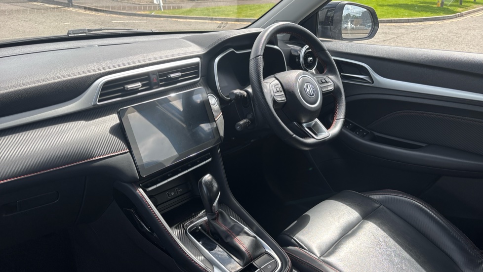 MG ZS 1.0T GDi Exclusive 5dr DCT Petrol Hatchback - Image 9