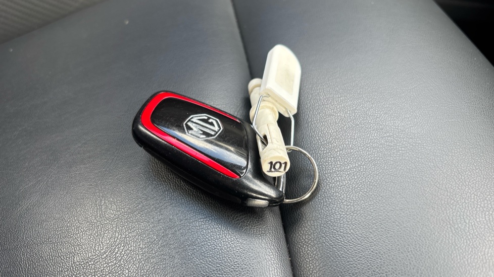 MG ZS 1.0T GDi Exclusive 5dr DCT Petrol Hatchback - Image 20