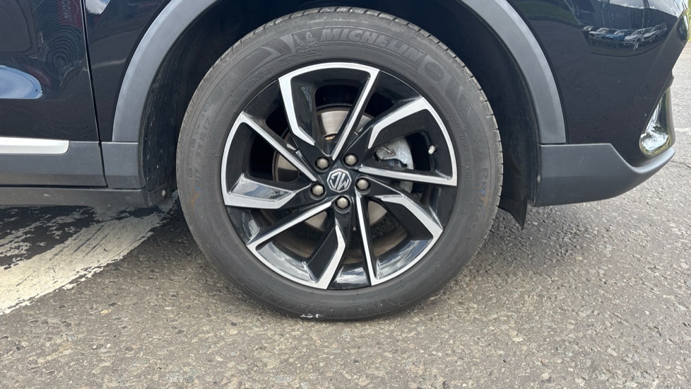 MG ZS 1.0T GDi Exclusive 5dr DCT Petrol Hatchback - Image 26