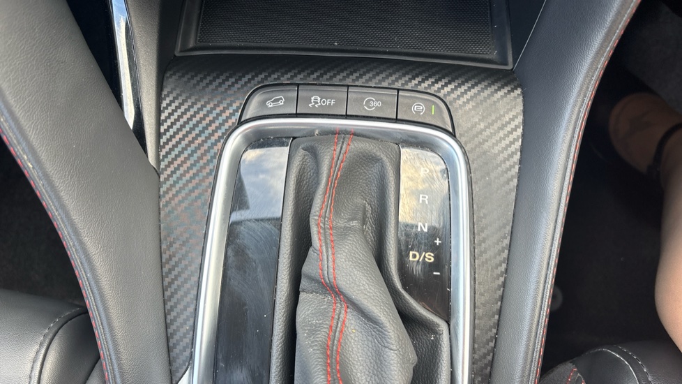 MG ZS 1.0T GDi Exclusive 5dr DCT Petrol Hatchback - Image 35