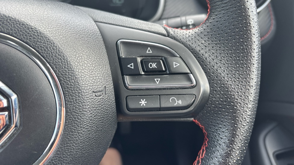 MG ZS 1.0T GDi Exclusive 5dr DCT Petrol Hatchback - Image 36