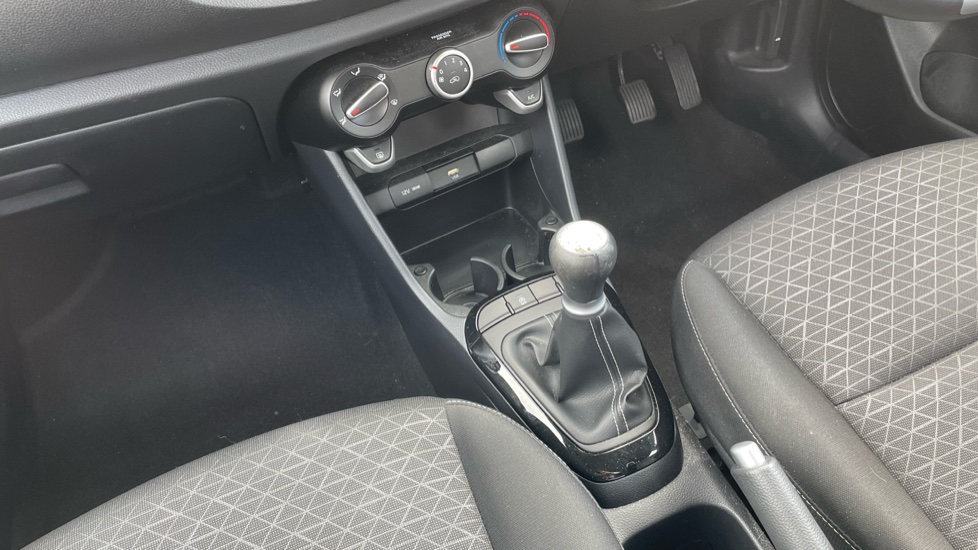 Kia Picanto 1.0 2 5dr [4 seats] Petrol Hatchback - Image 13