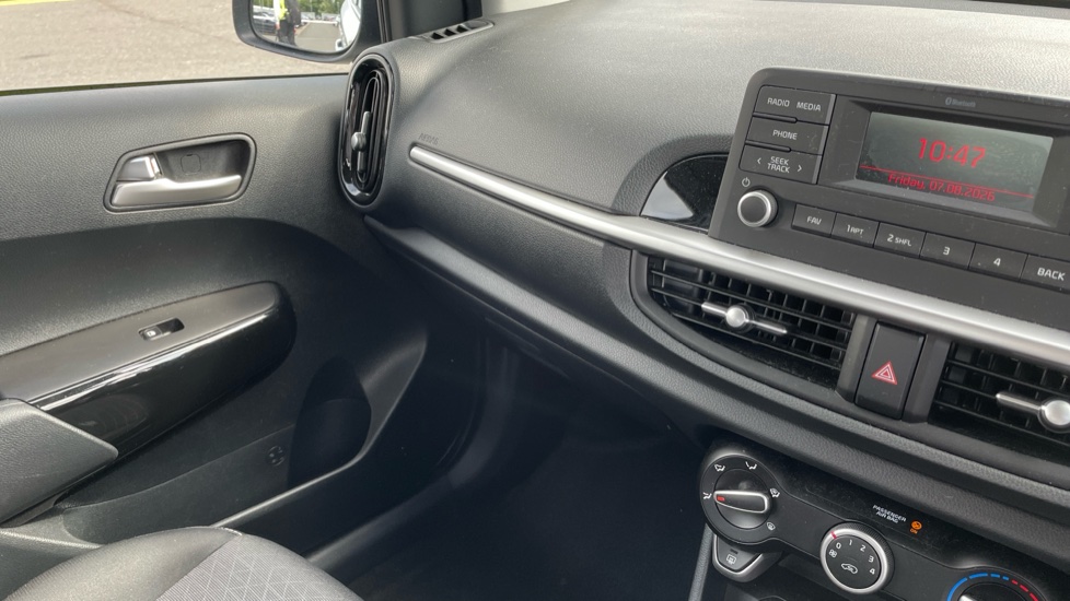 Kia Picanto 1.0 2 5dr [4 seats] Petrol Hatchback - Image 37