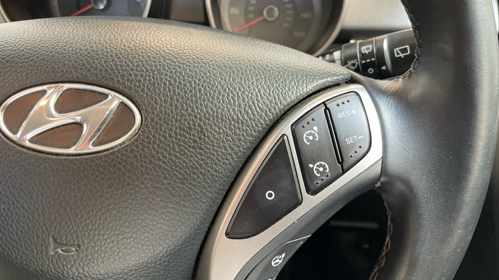 Hyundai i30 1.6 CRDi Blue Drive SE 5dr Diesel Hatchback - Image 26