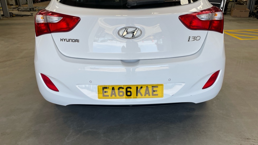 Hyundai i30 1.6 CRDi Blue Drive SE 5dr Diesel Hatchback - Image 42