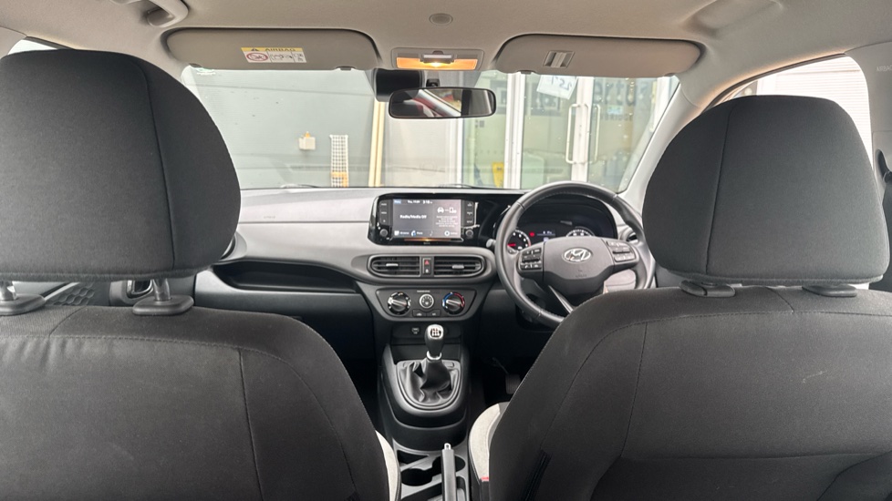 Hyundai i10 1.0 MPi SE Connect 5dr Petrol Hatchback - Image 10
