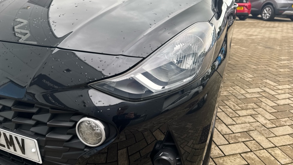 Hyundai i10 1.0 MPi SE Connect 5dr Petrol Hatchback - Image 27