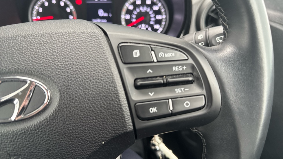 Hyundai i10 1.0 MPi SE Connect 5dr Petrol Hatchback - Image 36