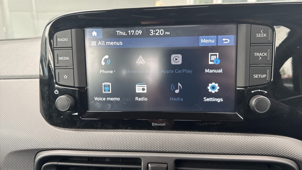 Hyundai i10 1.0 MPi SE Connect 5dr Petrol Hatchback - Image 40