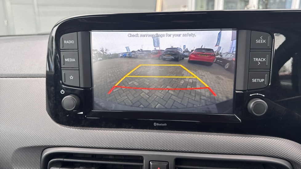 Hyundai i10 1.0 MPi SE Connect 5dr Petrol Hatchback - Image 41