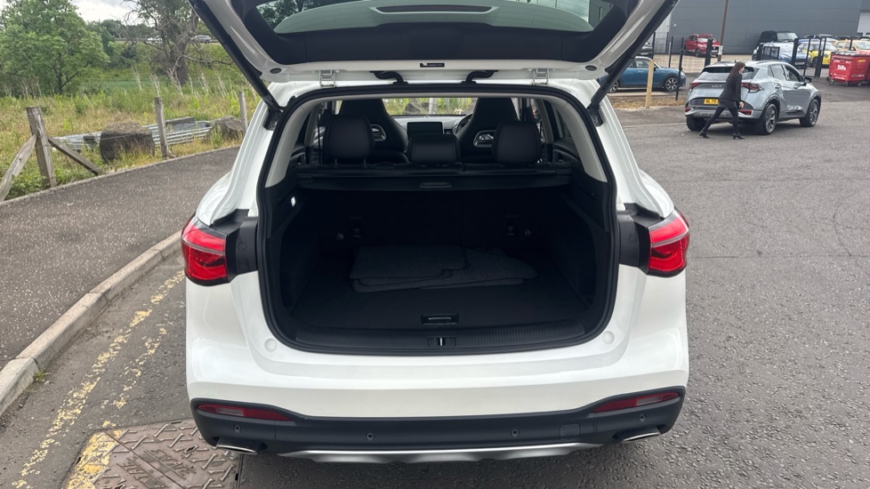 MG HS 1.5 T-GDI Exclusive 5dr DCT Petrol Hatchback - Image 4