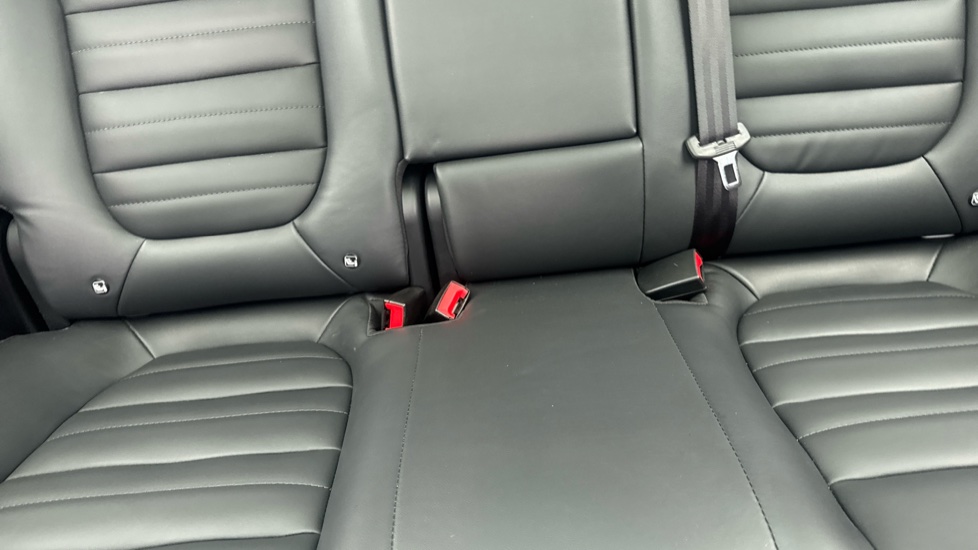 MG HS 1.5 T-GDI Exclusive 5dr DCT Petrol Hatchback - Image 17