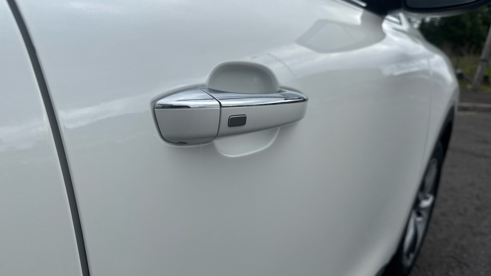MG HS 1.5 T-GDI Exclusive 5dr DCT Petrol Hatchback - Image 24