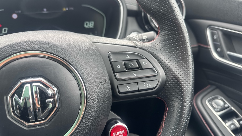MG HS 1.5 T-GDI Exclusive 5dr DCT Petrol Hatchback - Image 34