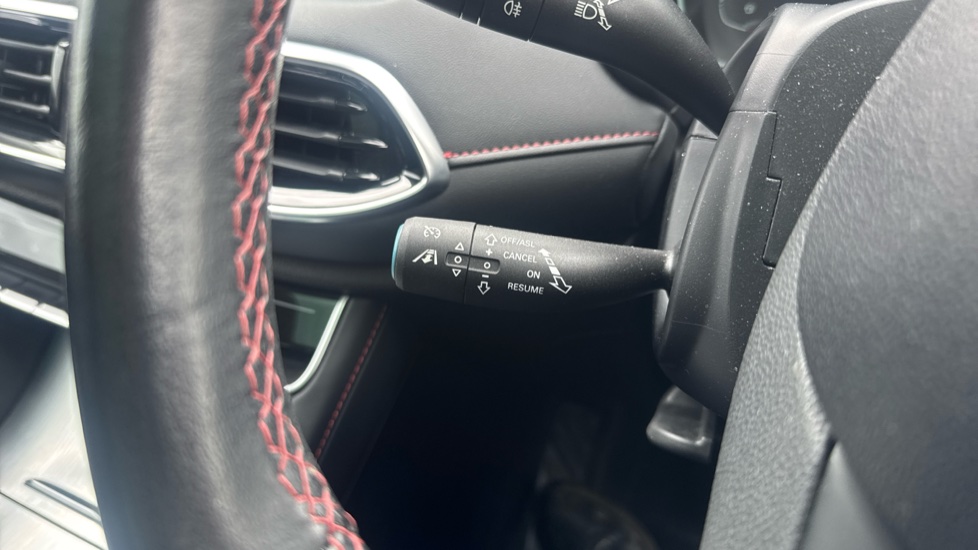 MG HS 1.5 T-GDI Exclusive 5dr DCT Petrol Hatchback - Image 37